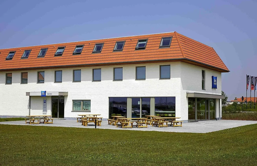 Ibis Budget Oostende Airport-1